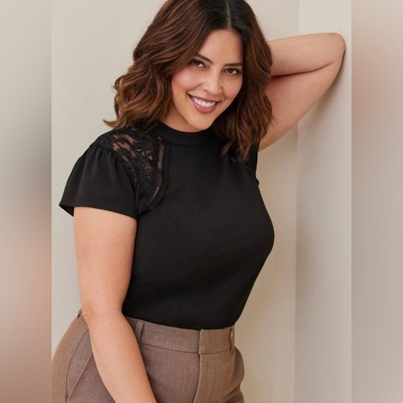 Torrid Studio Crepe Black Jersey Mock Neck Lace Inset Top Size 4X NWT - Picture 1 of 7